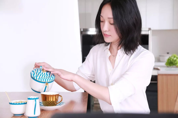 藍(lán)炬星集成灶品牌代言人——周迅